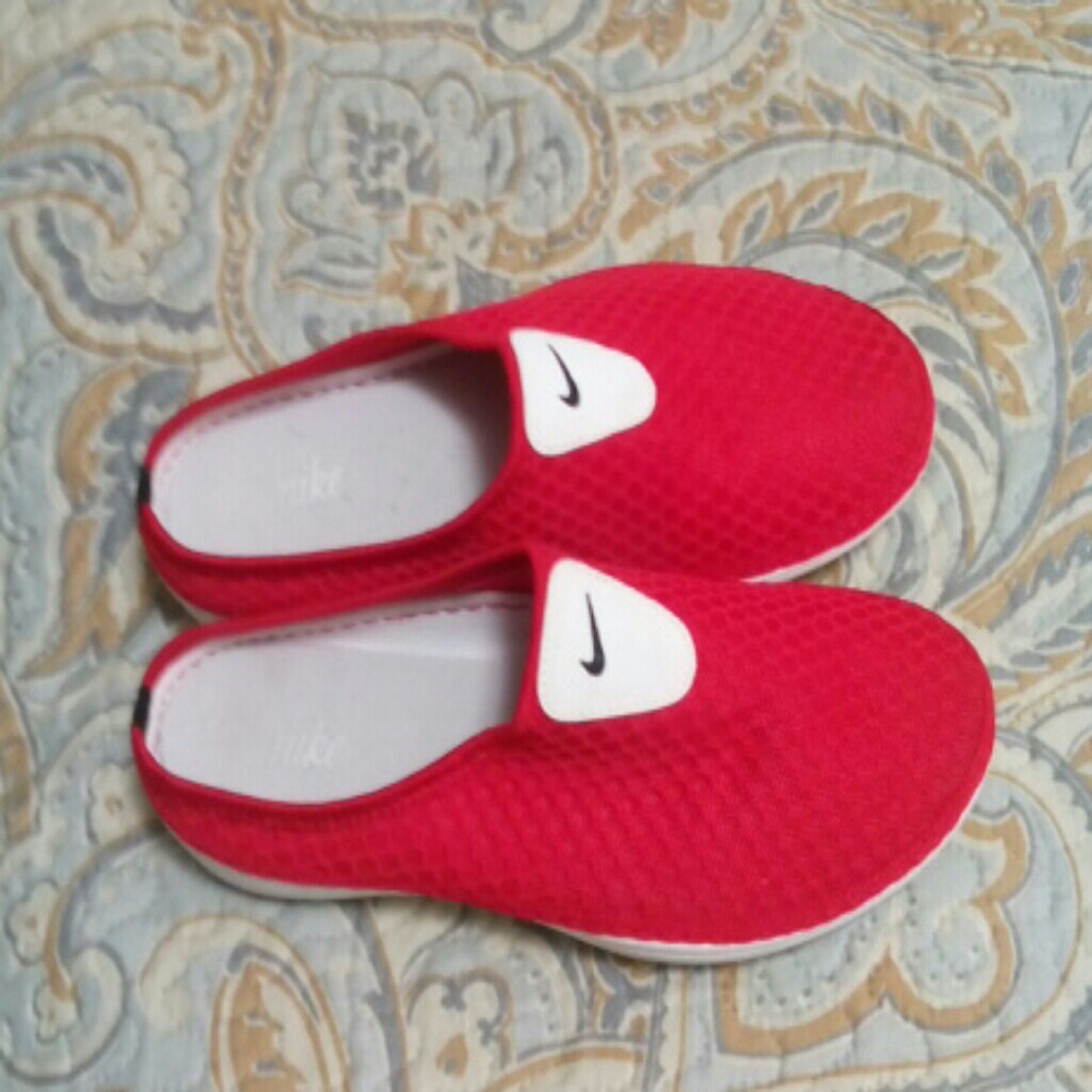 Nike Slides